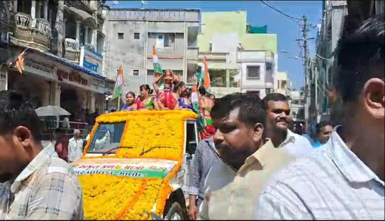 DAHOD: Meri Mati Mera Desh Abhiyan was held at Jhalod in the presence of MLA Mahesh Bhuria