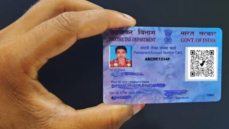 These changes have to be done in the minor PAN card, it is necessary to do this work after crossing the age of 18 years