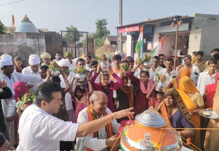 Deodar: Deodar MLA organized a village-to-village Amrit Kalash Yatra