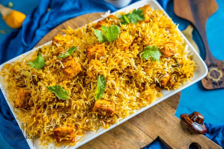 Make delicious Paneer Biryani for dinner, your mouth will water just by looking at it, learn easy recipes