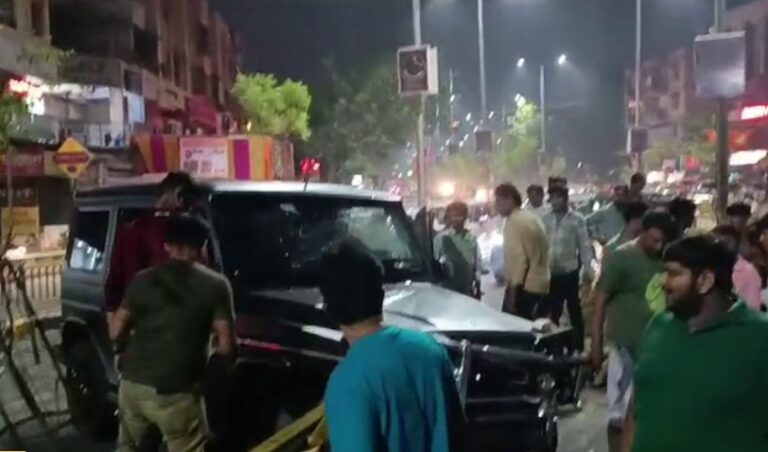 Gozaro accident in BRTS corridor late at night in Bhopal, Bonnet's Bhukka said as car collided