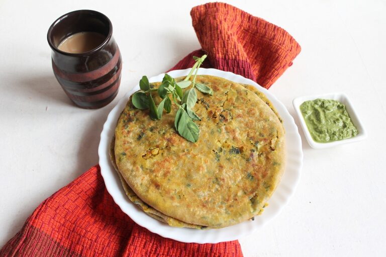 Here is an easy recipe for making cauliflower paratha, know the benefits of eating it in winters.