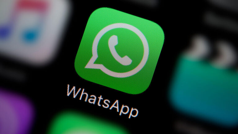 WhatsApp launched a new security feature, now no one can see your personal chats