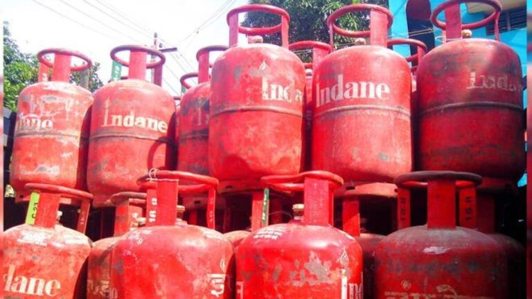 Commercial LPG cylinder has become cheaper, 19 kg cylinder reduced by Rs 39.50, know how much the price will be now