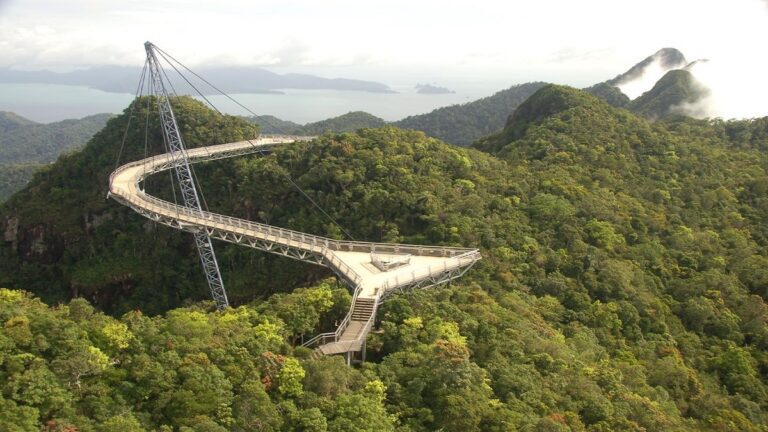 The most unique bridge in the world, this bridge is built at a height of 2000 feet