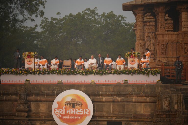 Unique celebration of New Year in Modhera, organization of Surya Namaskar at 108 places in Gujarat, became Guinness World Record