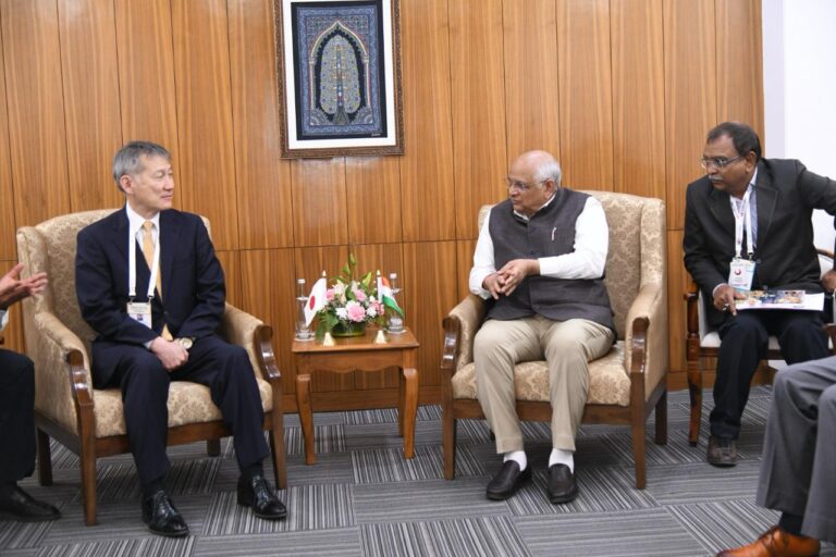 The Chief Minister held a meeting with the delegation at Mahatma Mandir