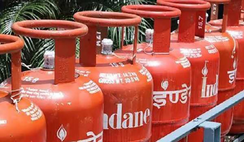 Free LPG Gas Cylinder : હોળીના તહેવાર પર ફ્રી ગેસ સિલિન્ડર મળશે! જાણો સંપૂર્ણ રિપોર્ટ?