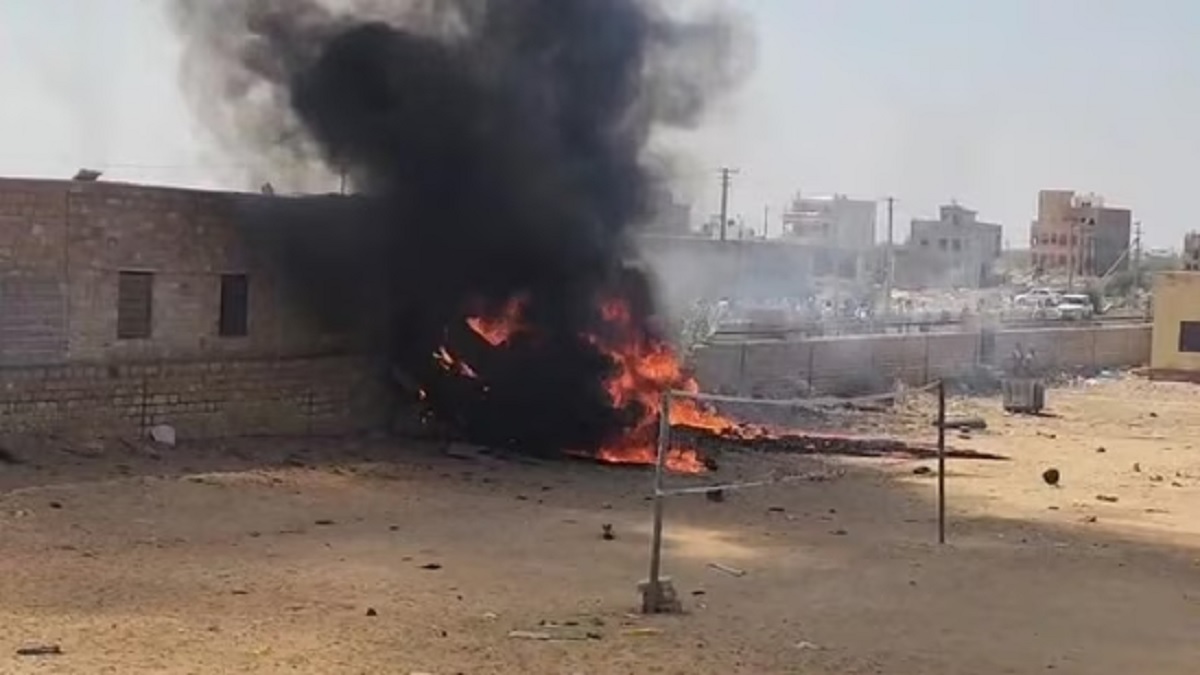 Tejas crash in Jaisalmer, fighter plane lands in populated area