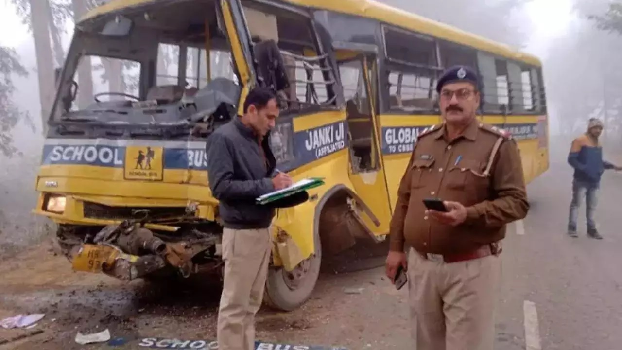 Haryana School Bus Accident: હરિયાણામાં મોટી દુર્ઘટના, સ્કૂલ બસ પલટી જતાં આટલા ભૂલકાઓ બન્યા કાળનો કોળીયો