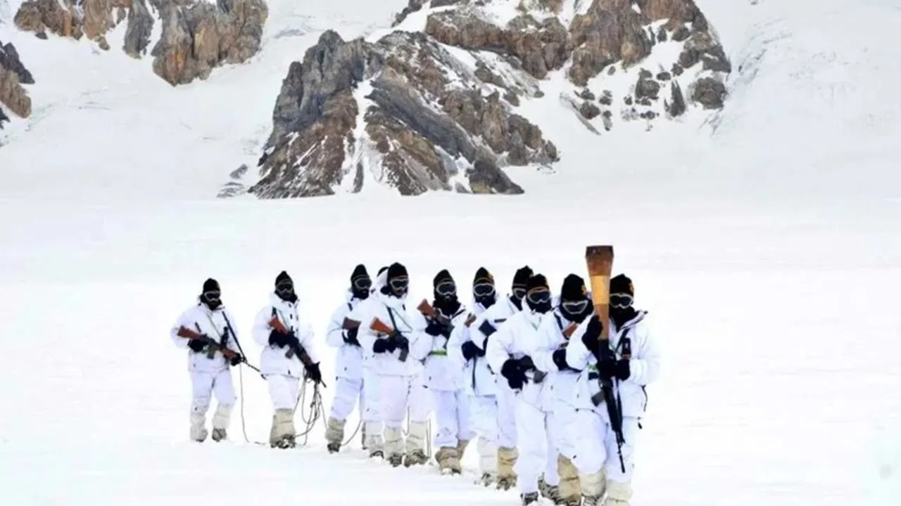 Siachen 40 Years: ભારતીય સેનાના 'ઓપરેશન મેઘદૂત'ને થયા 40 વર્ષ પૂરા, જાણો શા માટે કરવામાં આવ્યું હતું આ ઓપરેશન