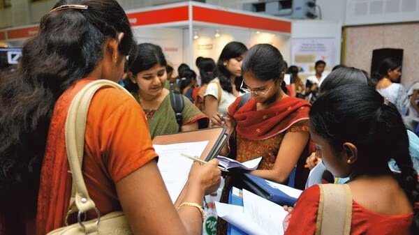 Post Office Schemes : મહિલાઓ માટે પોસ્ટ ઓફિસ લાવ્યું એકદમ જોરદાર સ્કીમ, કરાવશે 30000 રૂપિયાનો ફાયદો, જાણો કેવી રીતે?