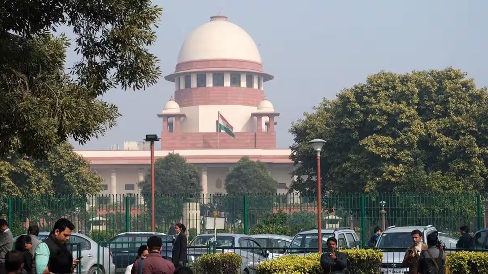 Supreme Court : ભોજશાળા ASI સર્વે સંબંધિત અરજી પર સુનાવણી કરવાનો સુપ્રીમે કર્યો ઇનકાર, કહ્યું- હાઈકોર્ટમાં જાઓ