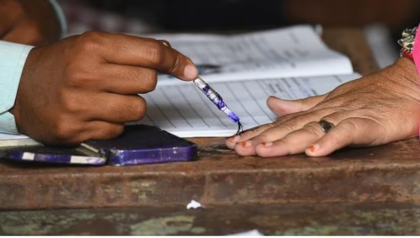 Polling Booth Search: વોટ તો આપવો છે પણ નથી ખબર મતદાન મથક? આ 2 રીતે જાણો તમારું મથક