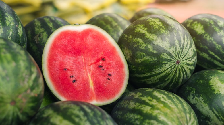 Watermelon For Weight Loss: Sitting in the office has increased your weight, so start eating watermelon to lose weight.