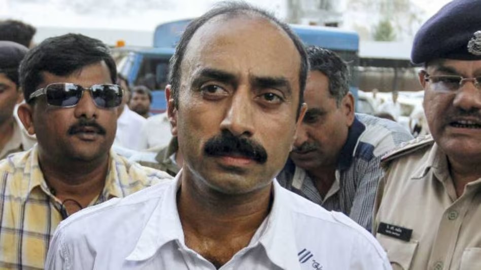 Sanjiv Bhatt IPS: Ex-IPS officer Sanjiv Bhatt's life in danger in Central Jail, appeal in Gujarat High Court to prevent transfer