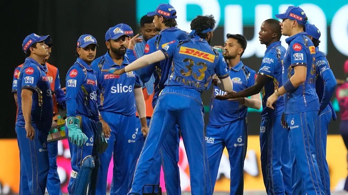 IPL 2024: During IPL 2024, Mumbai Indians players reached Jamnagar for holidays, video surfaced