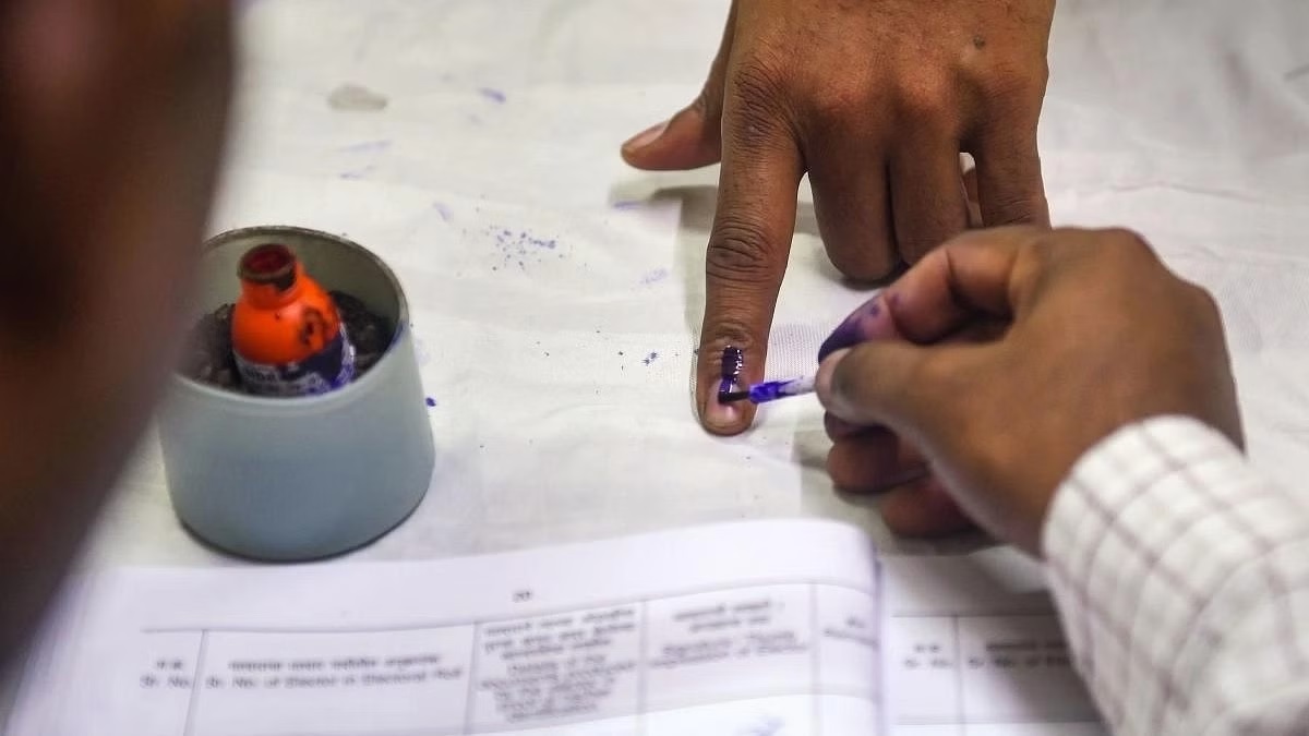 Lok Sabha Election : ગંભીર બીમારીથી પીડિત દર્દીઓ પણ પોતાનો ધર્મના ભૂલ્યા કર્યું મતદાન, જાણો કેવી રીતે કર્યું વોટિંગ