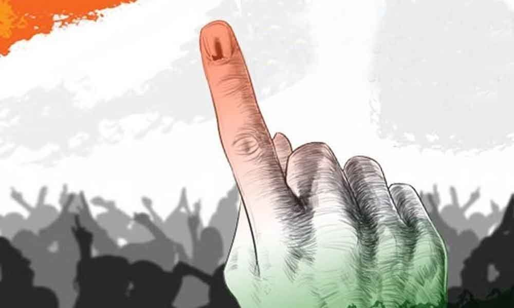 Lok Sabha Election : રાજકોટના આ ગામના નિયમો છે બધાથી અલગ, વોટ ન આપવા બદલ કરવામાં આવે છે આવું