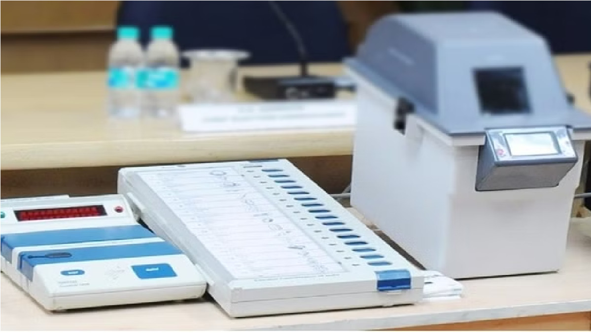 Lok Sabha Election : રાજ્યમાં હજુ મતદાન શરુ થયું ત્યાં તો EVM પણ ખોટકાવા લાગ્યા, નવસારીમાં તો મશીન જ ના ચાલ્યું