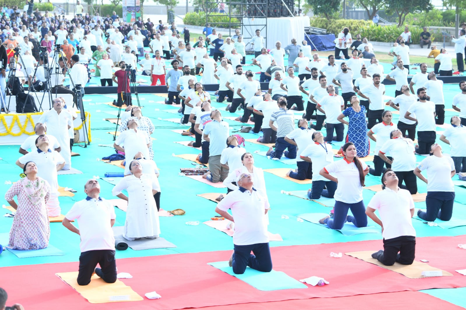 International Yoga Day 2024 : બનાસકાંઠાના નડાબેટ ખાતે આ થીમ પર ઉજવાશે 10મો આંતરરાષ્ટ્રીય યોગ દિવસ, થશે રાજયકક્ષાની ઉજવણી