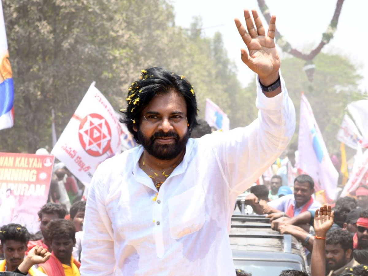 Pawan Kalyan : સુપરસ્ટારથી ડેપ્યુટી સીએમ સુધીનું સફર, કોણ છે પવન કલ્યાણ? પીએમ મોદીએ તેને 'આંધી' નામ આપ્યું