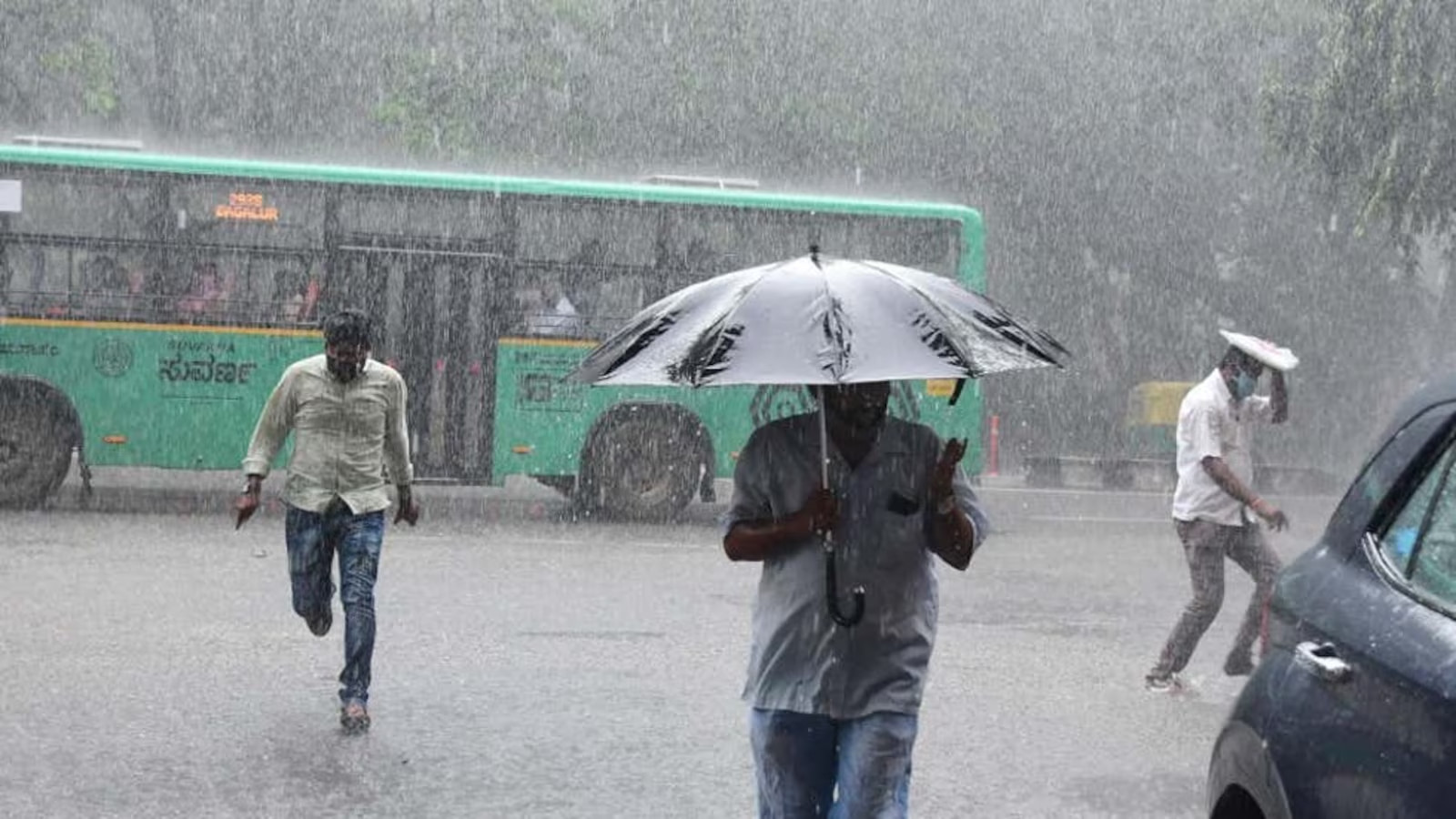 Rain: વરસાદે વધાર્યું જનતાની ચિંતા, 18 રાજ્યોમાં ચાર દિવસ માટે જાહેર કરાયું એલર્ટ