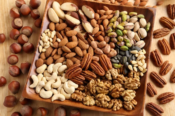 Dry Fruits : આજથી જ શરુ કરો આ રીતે ડ્રાયફ્રૂટ્સ ખાવાનું, સ્વાસ્થ્યને થતો લાભ વધી જશે અનેક ગણો