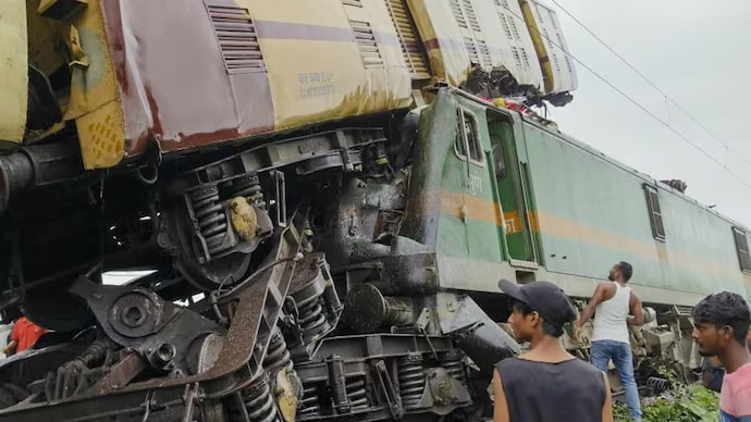 East Central Railway : રેલ્વે અકસ્માતના લીધે મધ્ય પૂર્વીય રેલ્વેએ નિયમોમાં કર્યા ફેરફાર, ડ્રાઇવરોને આપવામાં આવી આવી સૂચના