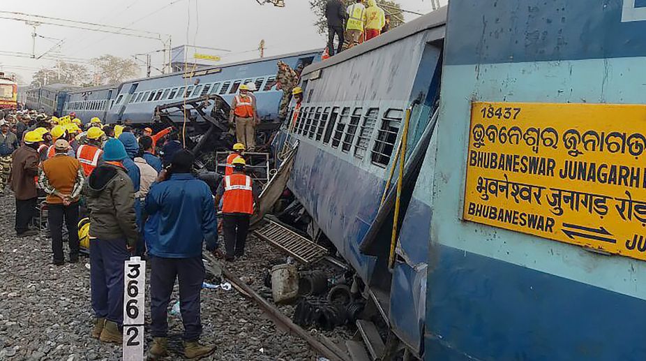 Punjab Train Accident: પંજાબમાં બે માલગાડી વચ્ચે ભયાનક અકસ્માત, એન્જિન ઉછળીને ઘૂસી ગયું પેસેન્જર ટ્રેનમાં