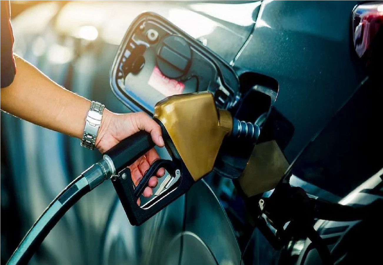 Petrol-Diesel Price Today: જુલાઈના પહેલા દિવસે જાણો પેટ્રોલ-ડીઝલે કર્યો ધડાકો કે પછી કર્યો ખિસ્સાનો ભાર ઓછો