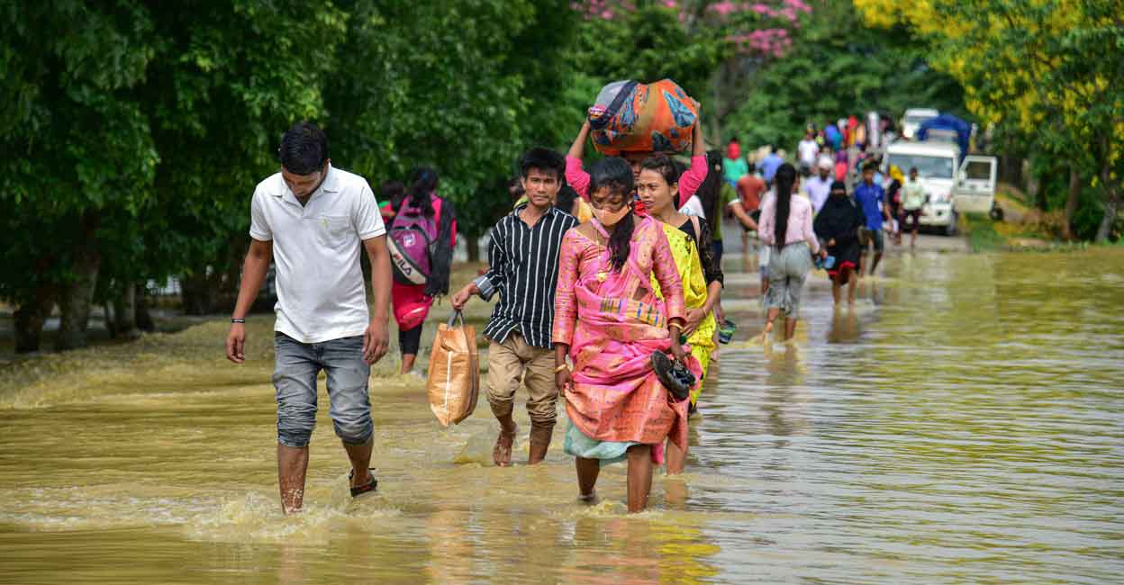 Assam Flood: આસામમાં પૂરને કારણે પરિસ્થિતિ વણસી, લાખો લોકો થયા પ્રભાવિત