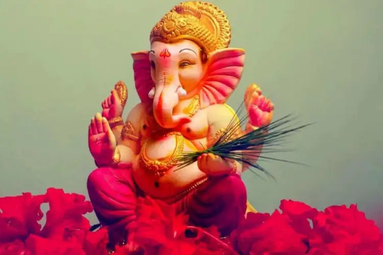 Vinayak Chaturthi 2024: વિનાયક ચતુર્થીની પૂજા દરમિયાન કરો ભગવાન ગણેશની આરતી, બધા સંકટો થઇ જશે છુમંતર