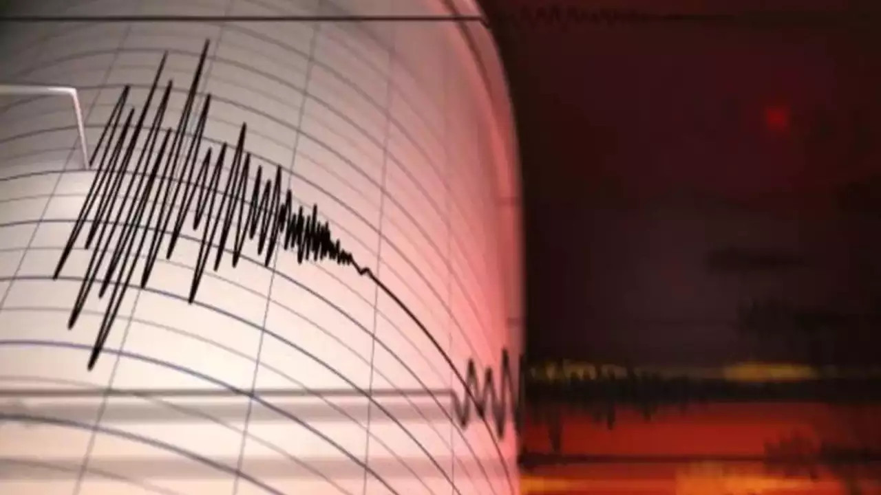 Earthquake : ભૂકંપના જોરદાર આંચકાથી ઉડી લોકોની ઊંઘ, ભારતના આ વિસ્તારોમાં ધ્રુજી ઉઠી ધરા