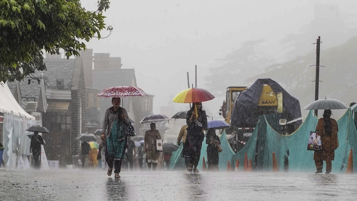 Weather-Update: આ રાજ્યોમાં આજે ભારે વરસાદનું એલર્ટ, હિમાચલ પ્રદેશમાં 135થી વધુ રસ્તાઓ બંધ કરાયા