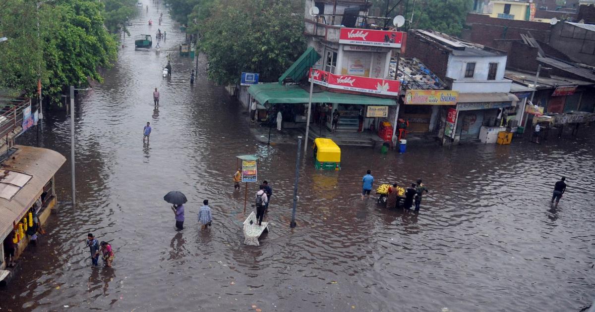 Gujarat Rain : ગુજરાતના 22 રાજ્યોમાં આજે ભારે વરસાદનું એલર્ટ, દિલ્હીમાં 12 વર્ષનો રેકોર્ડ તૂટ્યો