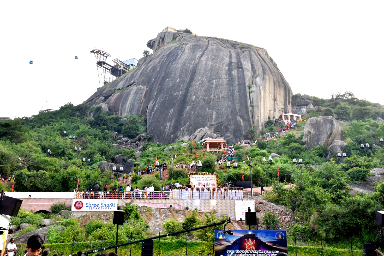 Ambaji Temple Bhadarvi Poonam 2024 : “જે ચડે ગબ્બર, તે બને જબ્બર ", આદ્ય શક્તિ અંબાનું મૂળ પ્રાગટ્ય સ્થાન હોવાની માન્યતા