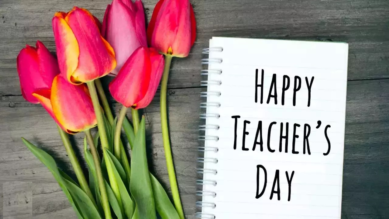 Teachers Day Wishes in Gujarati: શિક્ષક દિવસ પર ગુરુને આપો આ ખાસ સંદેશ, મળશે આશીર્વાદ