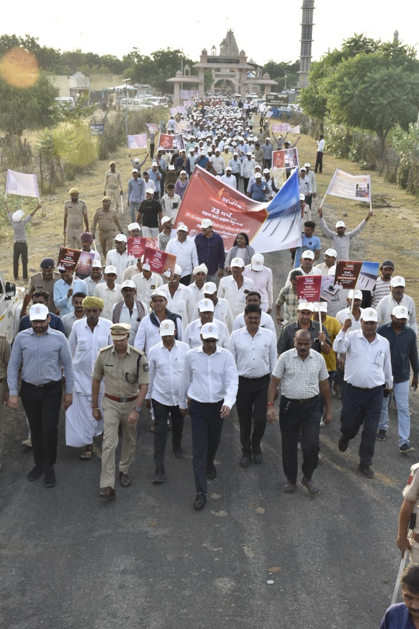 વિકાસ ભારત સપ્તાહ અંતર્ગત નડેશ્વરી માતાના મંદિરથી નડાબેટ સીમા દર્શન સુધી પદયાત્રાનું કરાયું આયોજન